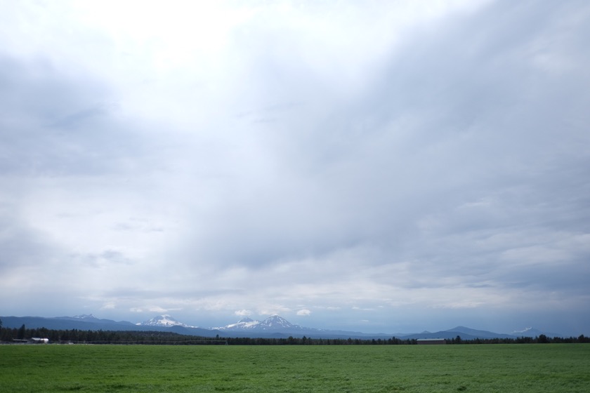 Thunderstorms and rain threatened once I was on the other side of the mountains, but I stayed dry.